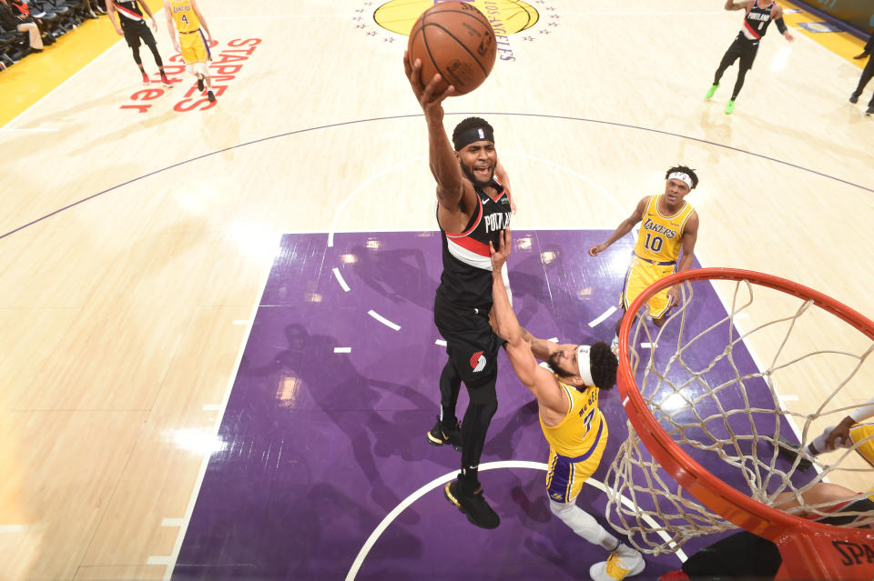 LOS ANGELES, CA - APRIL 9:  Maurice Harkless #4 of the Portland Trail Blazers goes to the basket for a layup against the Los Angeles Lakers on April 9, 2019 at STAPLES Center in Los Angeles, California. NOTE TO USER: User expressly acknowledges and agrees that, by downloading and/or using this Photograph, user is consenting to the terms and conditions of the Getty Images License Agreement. Mandatory Copyright Notice: Copyright 2019 NBAE (Photo by Andrew D. Bernstein/NBAE via Getty Images)