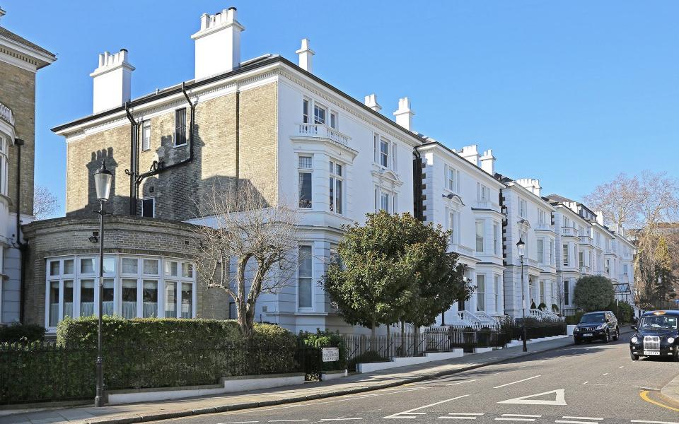 Luxury houses on Phillimore Gardens, Kensington - Alamy 