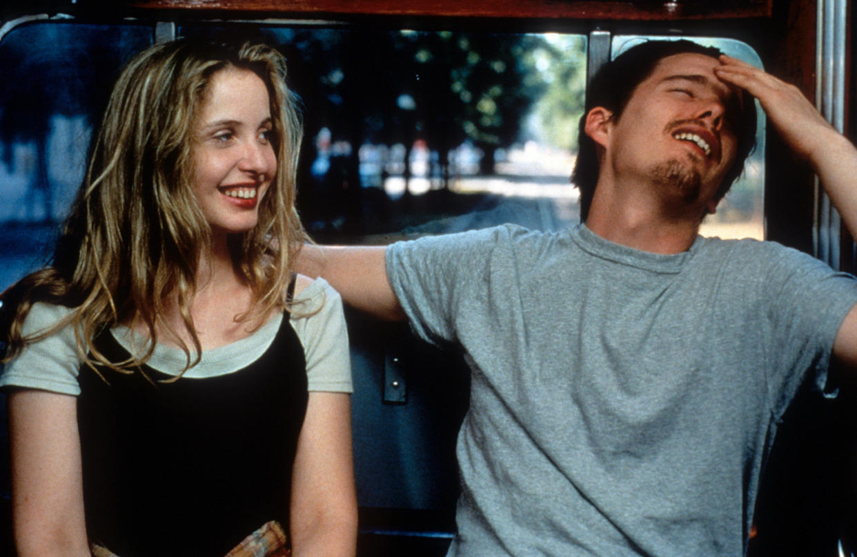 Les deux tourtereaux, Céline et Jesse dans le film « Before Sunrise » ( joués par Julie Delpy et Ethan Hawke ) ne se conaissaient pas avant d’avoir franchi le quai de la gare de Budapest.