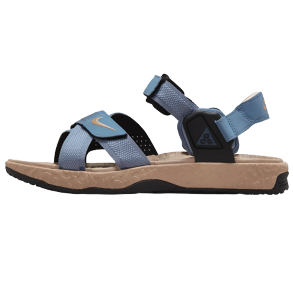 13 Best Sandals for Flat Feet 2023