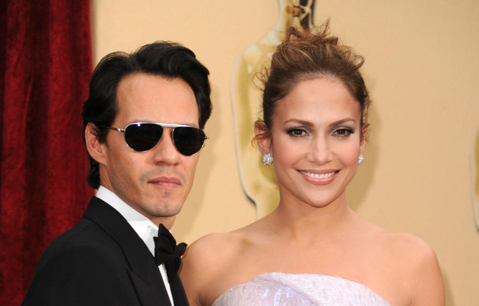 <p>Marc Anthony estaba casado con la ex Miss Universo Dayanara Torres cuando empezó a salir con Jennifer Lopez. Finalmente, el cantante dejó a la modelo por JLo, con la que se casó en 2004 y de la que se divorció en 2014. (Foto: Getty Images). </p>