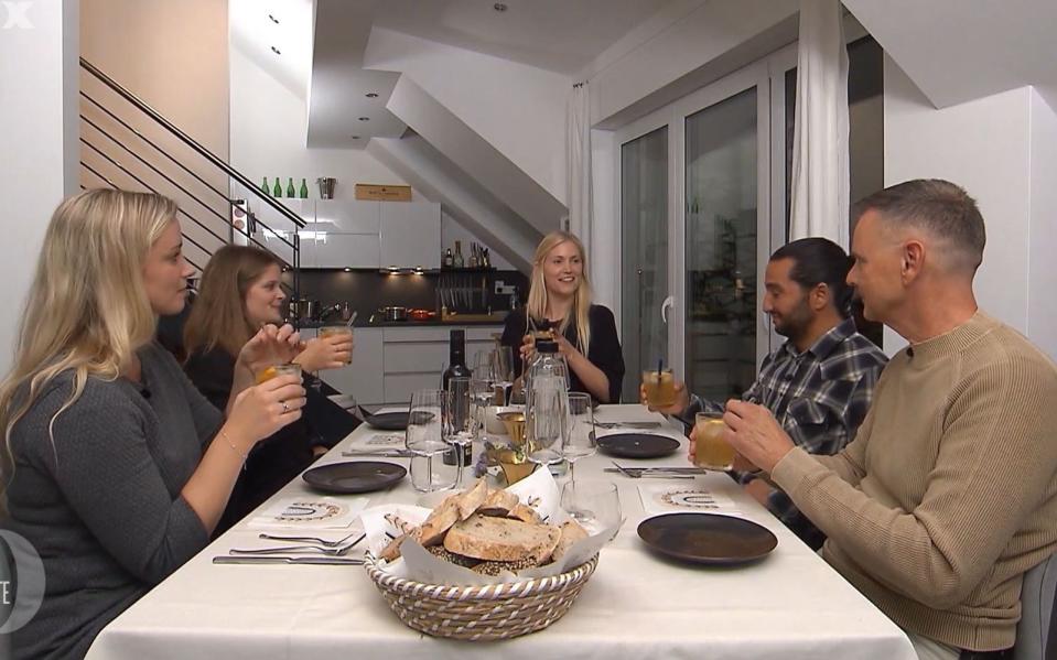 In der Kölner Runde gibt es gleich drei Lehrkräfte. (Bild: RTL)