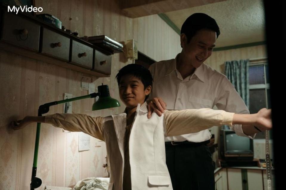 劉冠廷、白潤音在《老狐狸》飾演父子。（MyVideo提供）