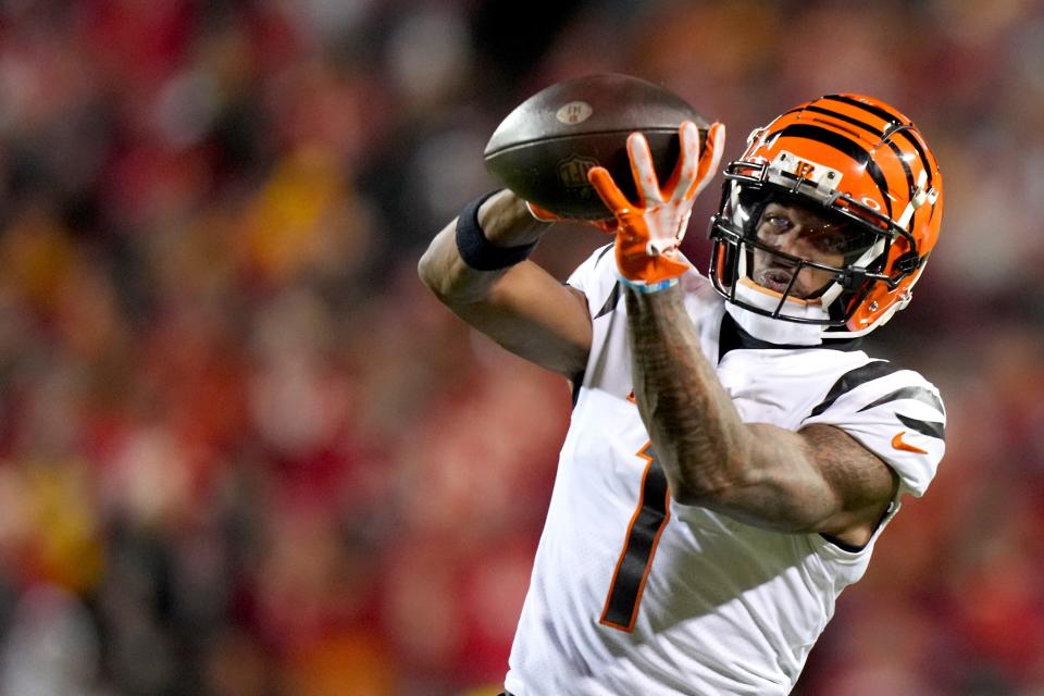 Cincinnati Bengals wide receiver Ja'Marr Chase (1) catches a pass in the fourth quarter during a Week 17 NFL football game between the Cincinnati Bengals and the Kansas City Chiefs, Sunday, Dec. 31, 2023, at GEHA Field at Arrowhead Stadium in Kansas City, Mo. The Kansas City Chiefs won, 25-17.