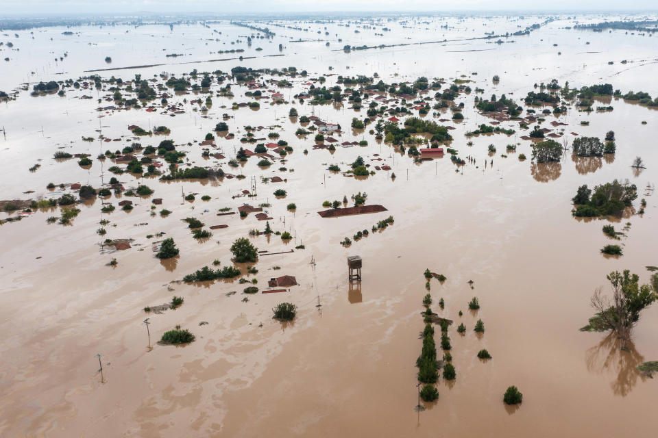 La Grèce est en proie à de violentes inondations dans le centre du pays