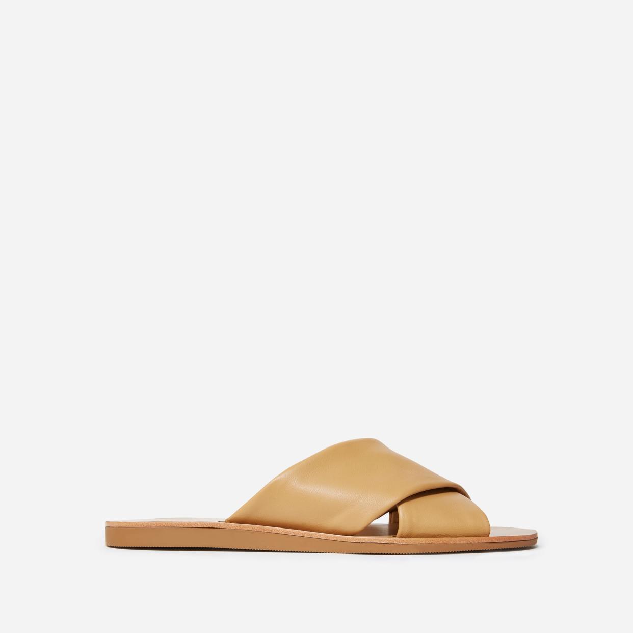 <p><a href="https://go.redirectingat.com?id=74968X1596630&url=https%3A%2F%2Fwww.everlane.com%2Fproducts%2Fwomens-day-crossover-new-sandal-lt-taupe&sref=https%3A%2F%2Fwww.thepioneerwoman.com%2Ffashion-style%2Fg32380623%2Fcomfortable-sandals-for-women%2F" rel="nofollow noopener" target="_blank" data-ylk="slk:Shop Now;elm:context_link;itc:0;sec:content-canvas" class="link rapid-noclick-resp">Shop Now</a></p><p>The Day Crossover Sandal</p><p>everlane.com</p><p>$98.00</p><span class="copyright">Everlane</span>