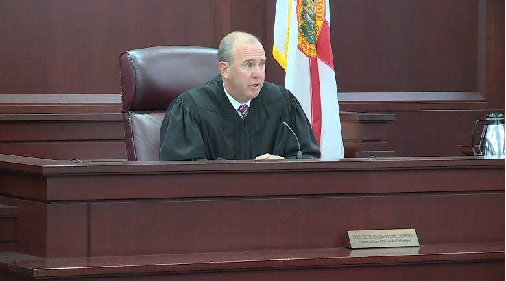 Circuit Court Judge R. Lee Smith speaks to the defense and prosecuting attorneys Tuesday morning in former Clay County Sheriff Darryl Daniels' criminal trial.