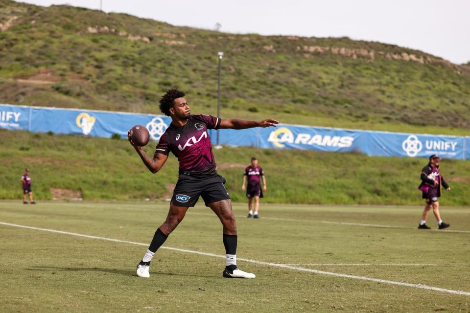 Ezra Mam throws a football during a Brisbane Broncos NRL training session at California Lutheran University (Getty Images)