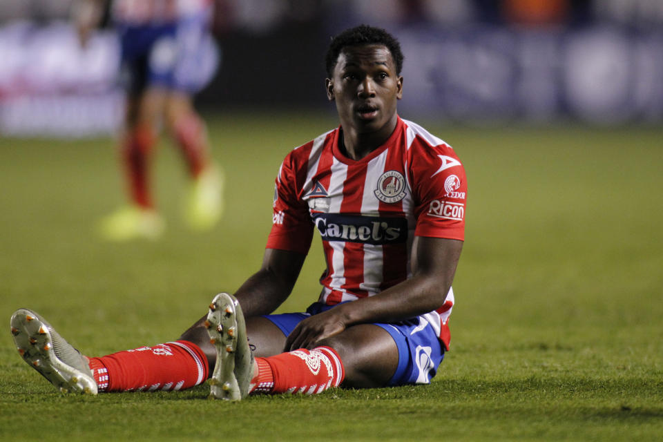 SAN LUIS POTOSI, MEXICO - JANUARY 31: Anderson Julio of San Luis reacts during the 4th round match between Atletico San Luis and Chivas as part of the Torneo Clausura 2020 Liga MX at Estadio Alfonso Lastras on January 31, 2020 in San Luis Potosi, Mexico. (Photo by Leopoldo Smith/Getty Images)