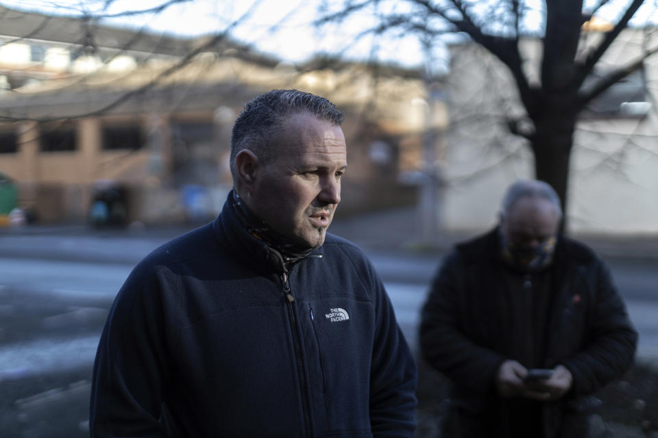 Chris Mitchell, alto funcionario del sindicato GMB de Escocia, en Glasgow, el miércoles 10 de noviembre de 2021. (Kieran Dodds/The New York Times)
