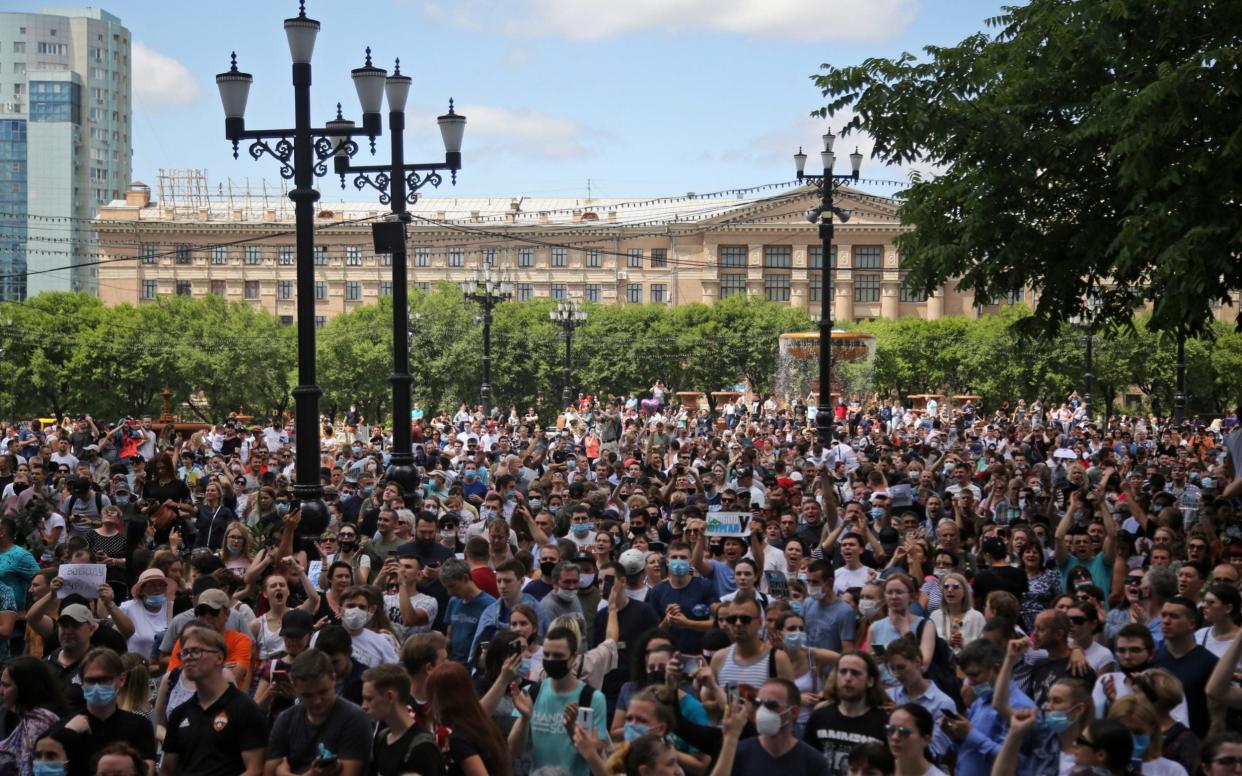 People take part in a rally in support of governor Sergei Furgal in Khabarovsk - Aleksandr Kolbin/Reuters