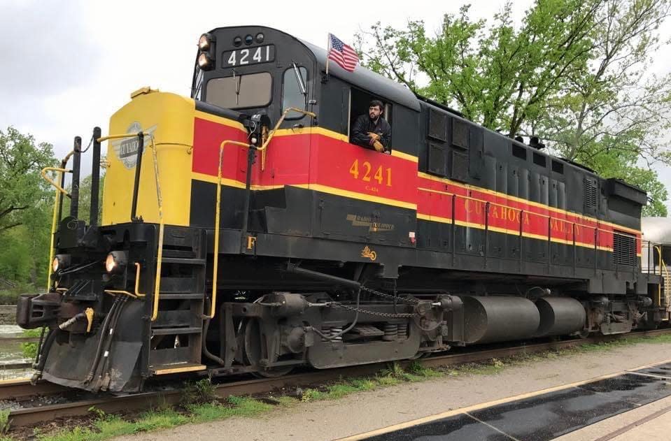 The Cuyahoga Valley Scenic Railroad is a fun dating adventure and unique trip through both urban areas and unspoiled wilderness.