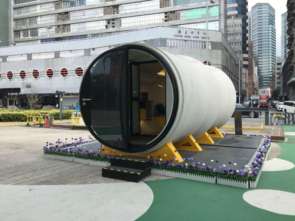 <p>Esta vivienda, llamada OPod Tube House, está construida de hormigón con forma de una tubería de agua. Mide 2,5 metros de diámetro y apenas cuenta con 9,29 metros cuadrados de espacio habitable. (Foto: James Law Cybertecture). </p>