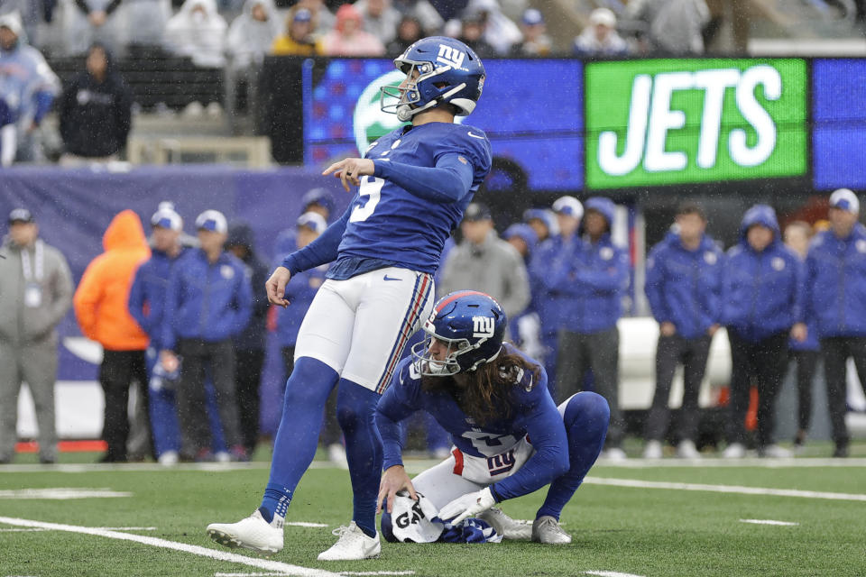 New York Giants place kicker Graham Gano (9) reacts after kicking a field goal during the first half of an NFL football game against the New York Jets, Sunday, Oct. 29, 2023, in East Rutherford, N.J. (AP Photo/Adam Hunger)