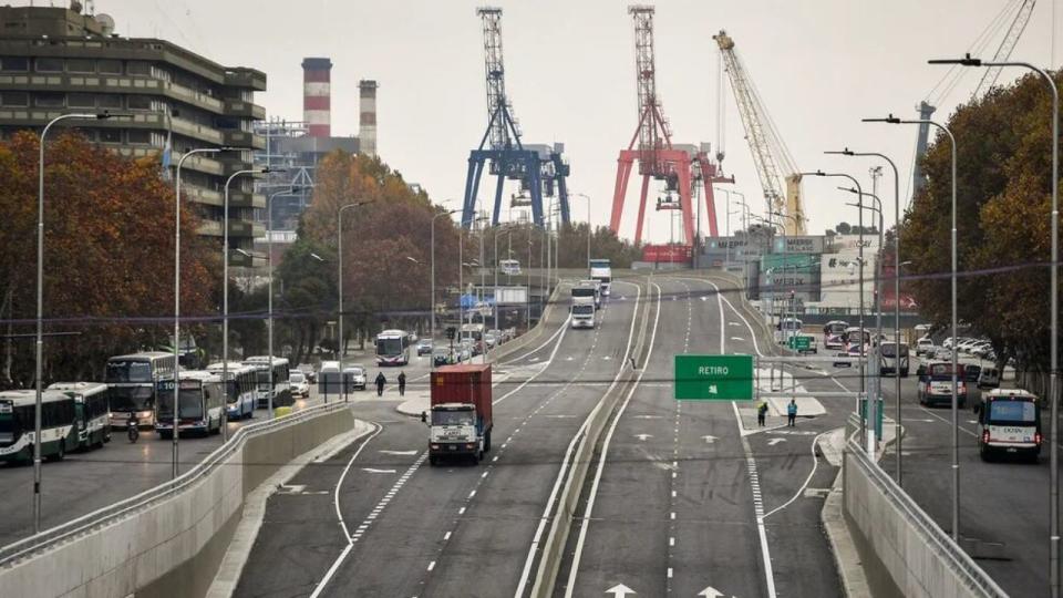 Para circular por el Paseo del Bajo, los autos deberán pagar $