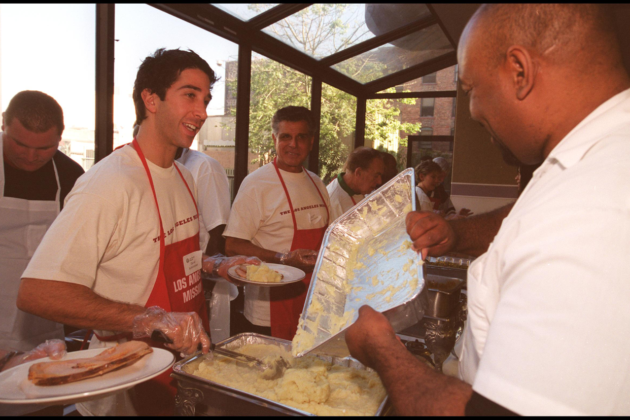 David Schwimmer Helps Serve Food At The Los Angeles Mission For The Homel