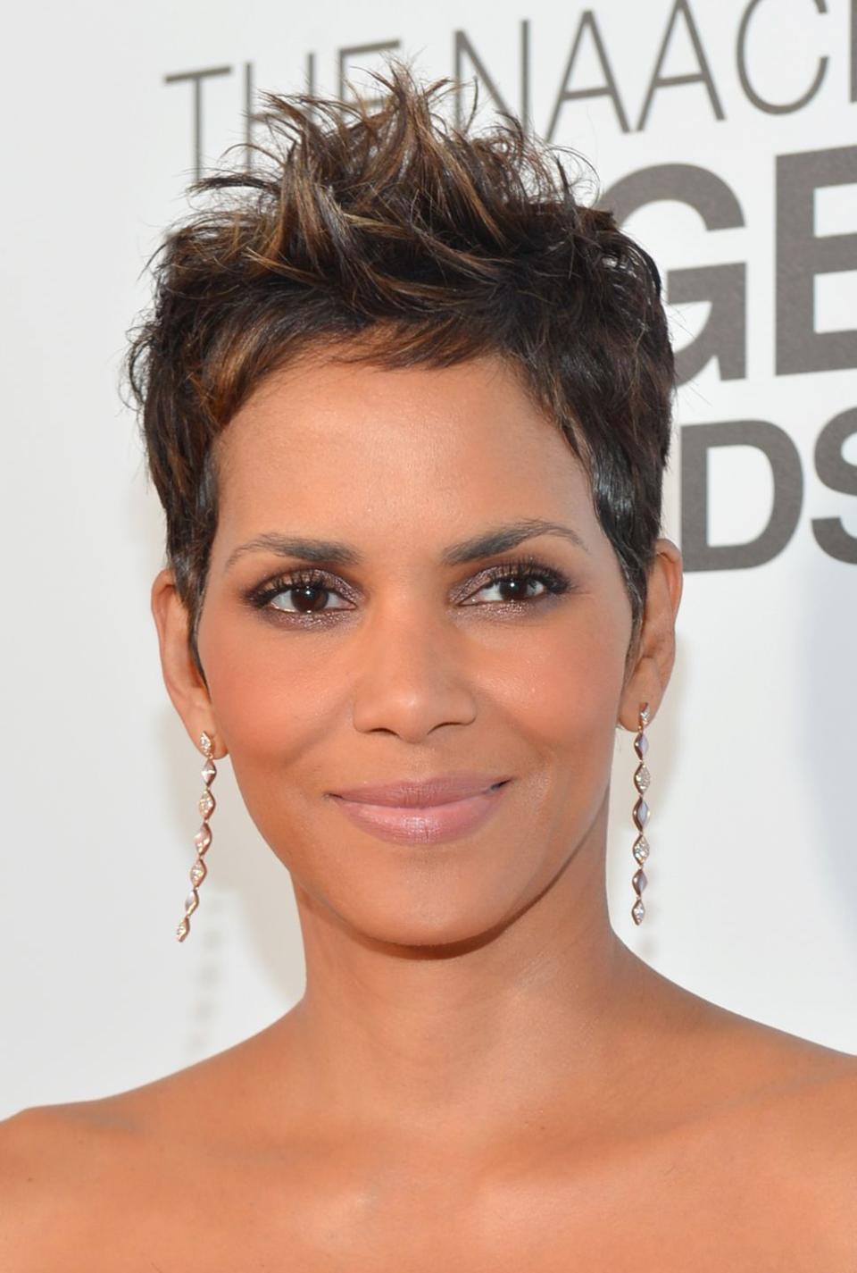 <p>Go spiky yet simple with actress <strong>Halle Berry</strong>'s iconic highlighted pixie cut. Whether you wear it smooth or muss it up with a bit of wax, this hairstyle is super versatile. </p>