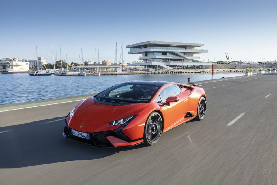 2023 Lamborghini Huracán Tecnica - Photos From Every Angle