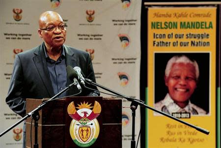 South Africa's President Jacob Zuma addresses a media briefing on arrangements relating to the passing of former President Nelson Mandela, at SABC Studios in Auckland Park, Johannesburg, December 6, 2013. REUTERS/Siyabulela Duda