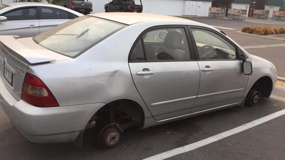 Pictur eof Kane Fitzpatrick's car which he left in a carpark while he went to Corryong to help fight a fire.