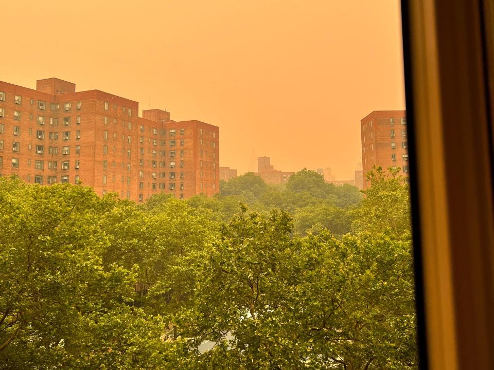 A hazy Manhattan skyline