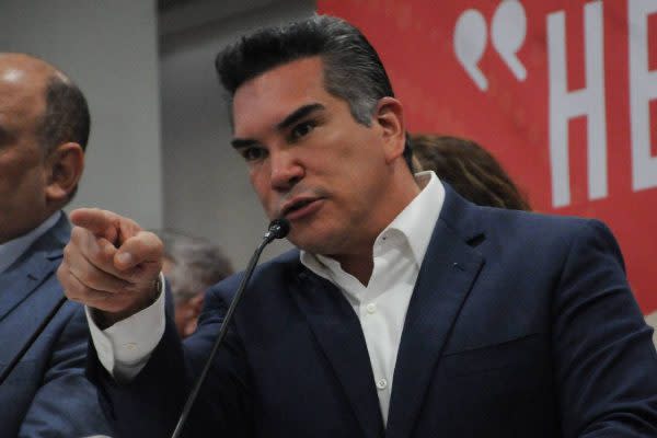 Alejandro Moreno busca la reelecion pese a la oposicion de miembros del PRI
