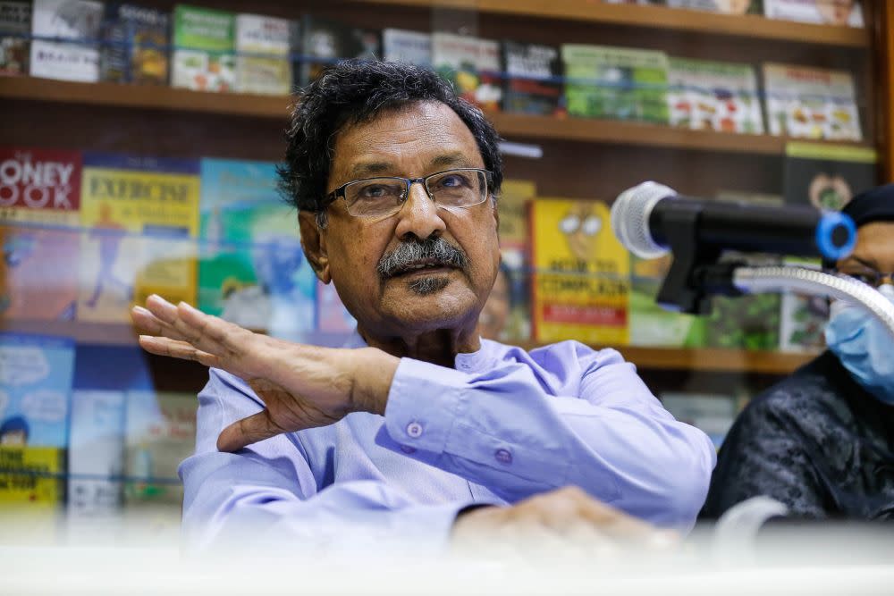 Consumers Association of Penang president Mohideen Abdul Kader speaks during a press conference in George Town December 10, 2020. — Picture by Sayuti Zainudin