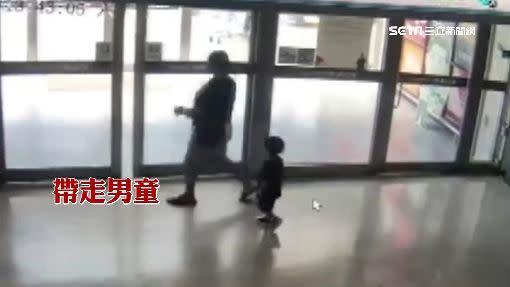 桃園3歲童在賣場被男子誘拐。