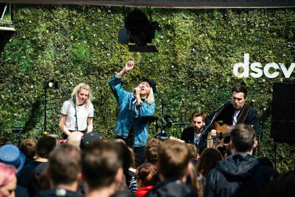 Dagny performs at the VEVO stage at Wagner Hall (Phoebe Fox)