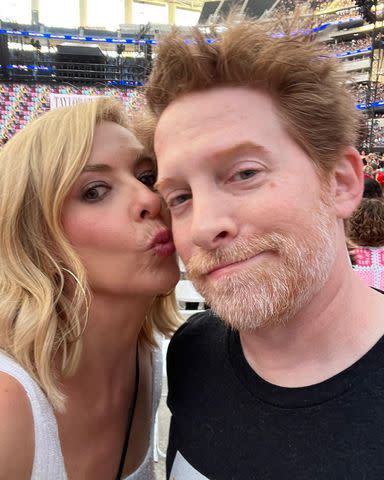 <p>sarah michelle gellar/Instagram</p> Sarah Michelle Gellar kisses Seth Green's cheek at a Taylor Swift concert in Los Angeles.