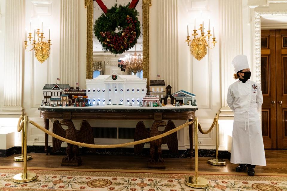 This year’s gingerbread house is based on a theme of gratitude for the country’s frontline workers (Washington Post)