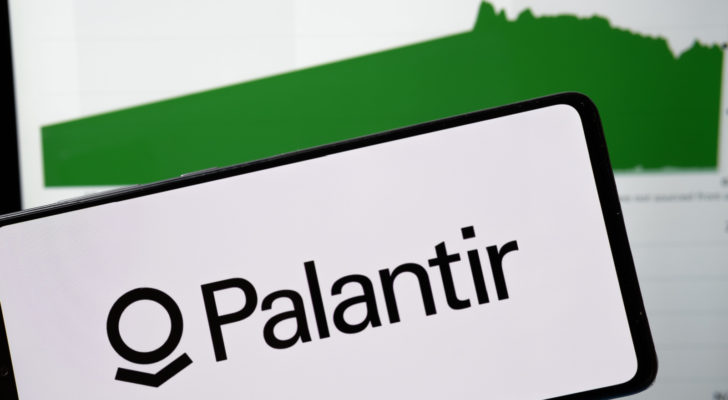 Palantir logo on the smartphone and the company share price on the day of opening the trade October 1, 2020. Palantir valued at $15.8bn in stock market debut. PLTR stock