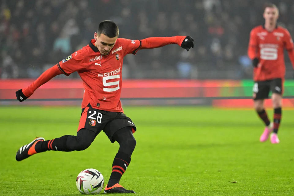 Rennes’ Enzo Le Fée edges closer to AS Roma