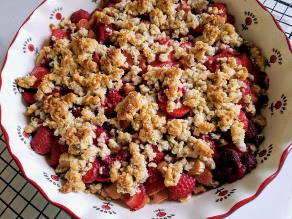 <p>Moore Or Less Cooking</p><p>Yes, you can still enjoy dessert when you are watching your carbs.</p><p><strong>Get the recipe: <a href="https://mooreorlesscooking.com/low-carb-berry-rhubarb-crumble/" rel="nofollow noopener" target="_blank" data-ylk="slk:Low-Carb Rhubarb Berry Crumble;elm:context_link;itc:0;sec:content-canvas" class="link ">Low-Carb Rhubarb Berry Crumble</a></strong></p>