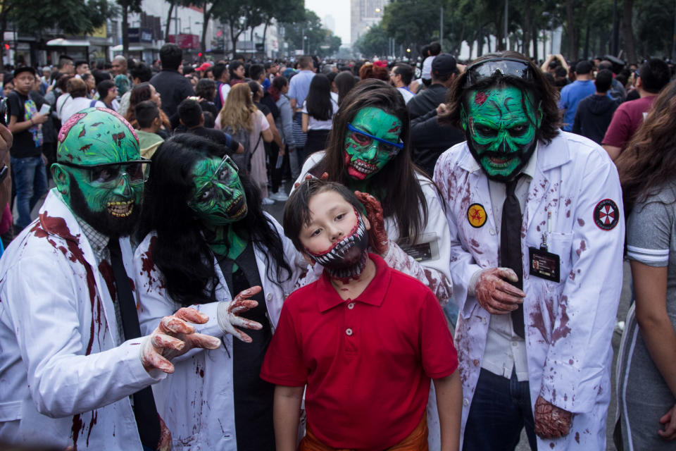 FOTOS | Zombies ‘atacan’ en la Ciudad de México
