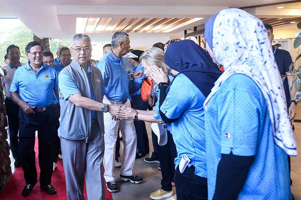 Yang di-Pertuan Agong Al-Sultan Abdullah Ri'ayatuddin Al-Mustafa Billah Shah arrive for the MGA Charity Golf 2020 in Kota Permai Golf and Country Club, Kota Kemuning February 23,2020. — Picture by Miera Zulyana