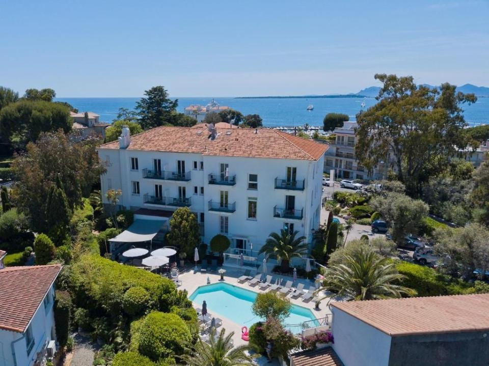 2) Hôtel La Villa Cap d’Antibes