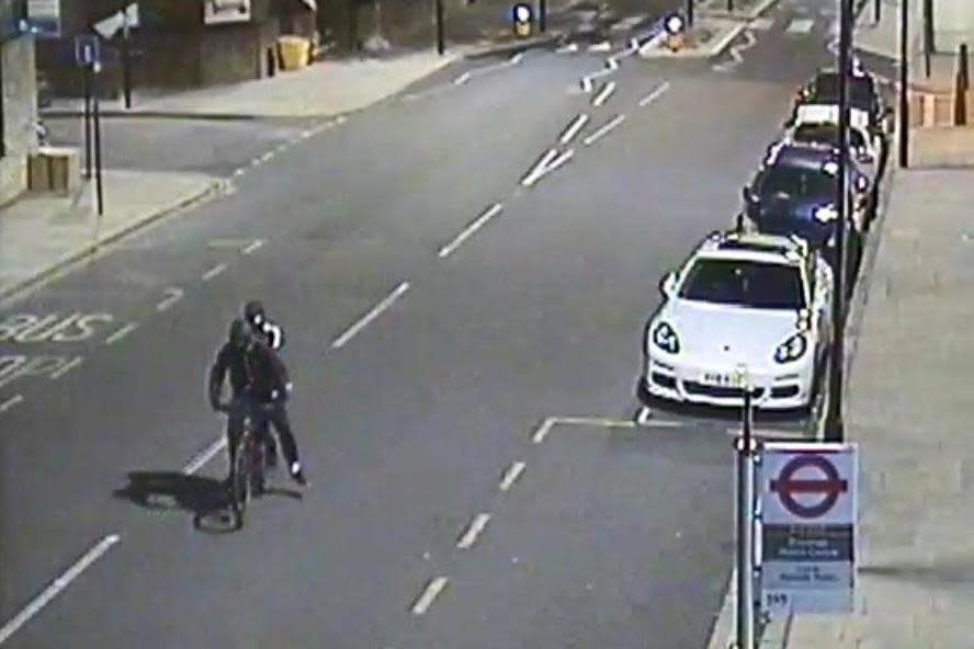 Police have released CCTV showing the two suspects fleeing the scene (Metropolitan Police)