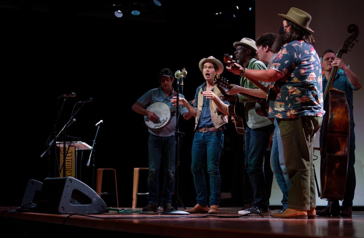 Old Crow Medicine Show will perform at the Ryman Auditorium on New Year's Eve.