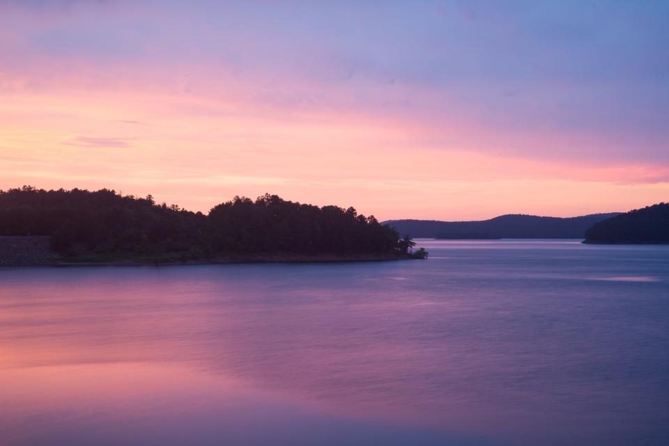 Beavers Bend State Park is located in the mountainous region of southeast Oklahoma along the shores of Broken Bow Lake and the Mountain Fork River. Kim Baker/Oklahoma Tourism