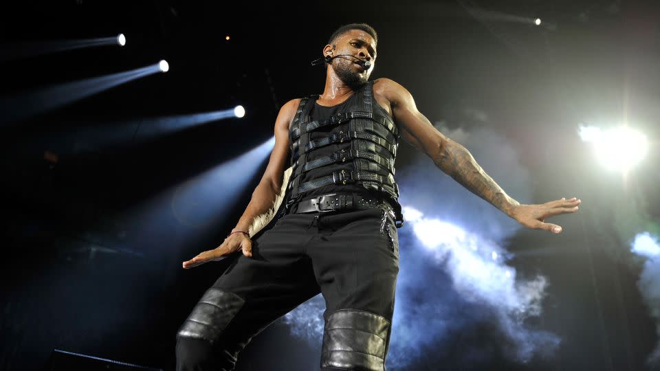 Usher performs at The O2 Arena on February 2, 2011 in London, England. - Gareth Cattermole/Getty Images