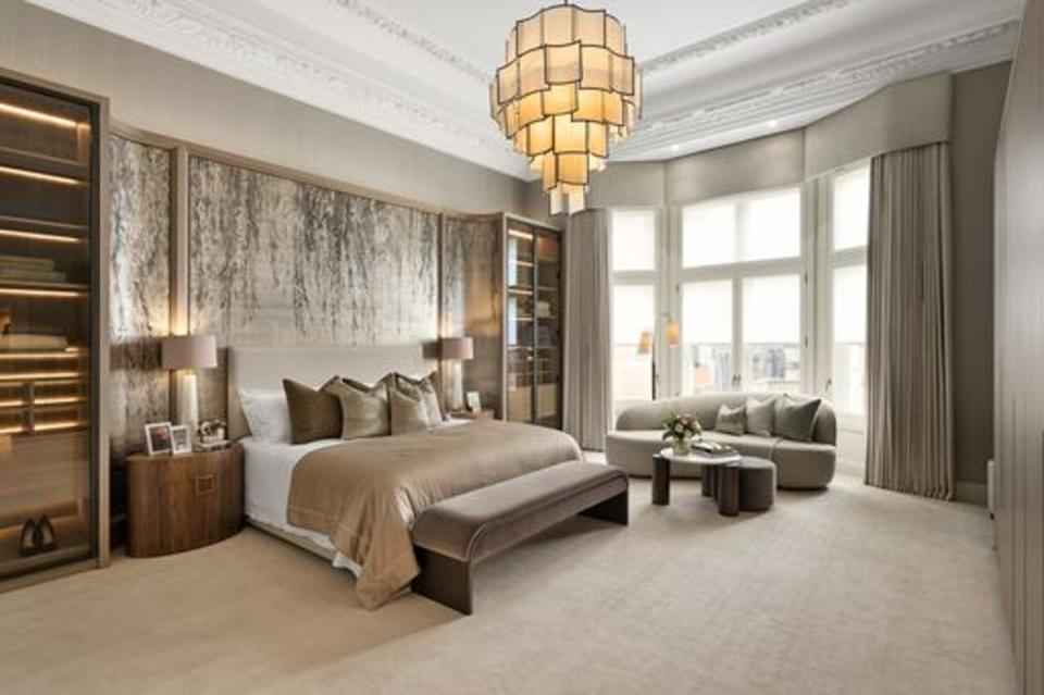 Master bedroom at 149 Old Park Lane (Photo Credit: Alex Winship/The Family Office, UKSIR)
