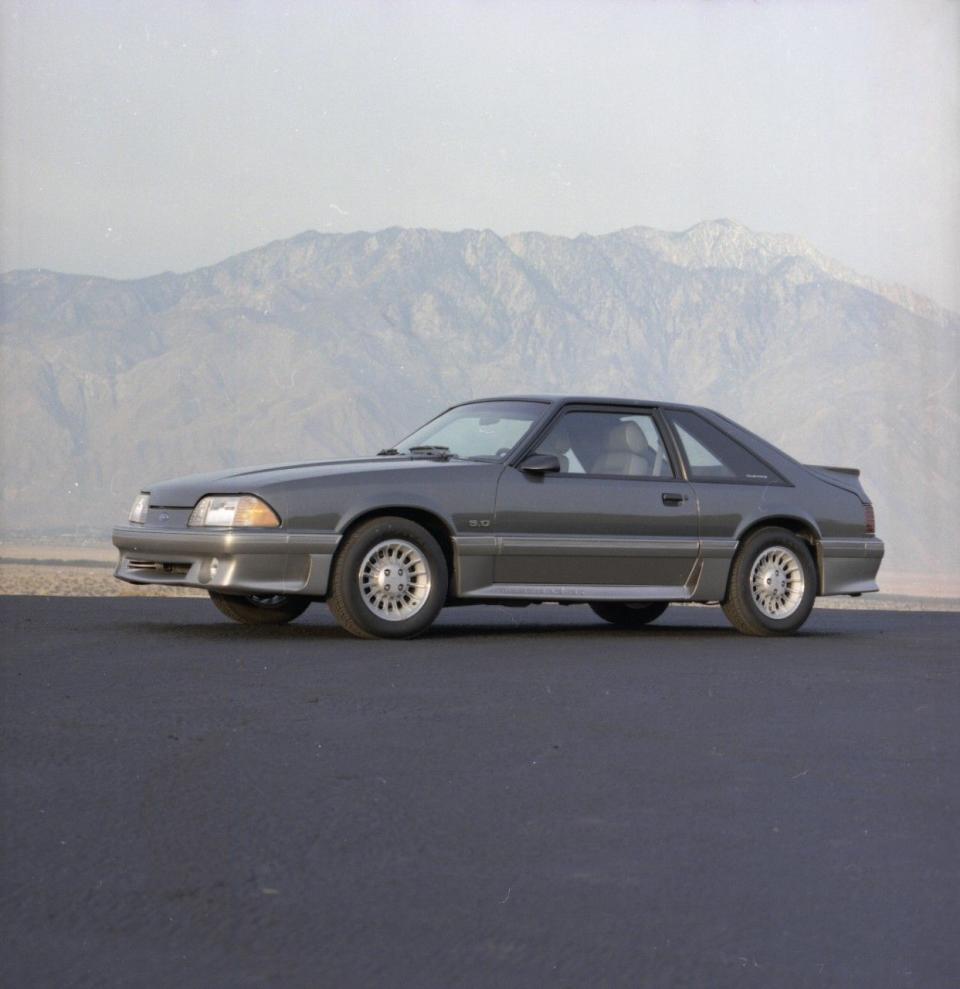 Ford Mustang GT 5.0 (1987–1993)