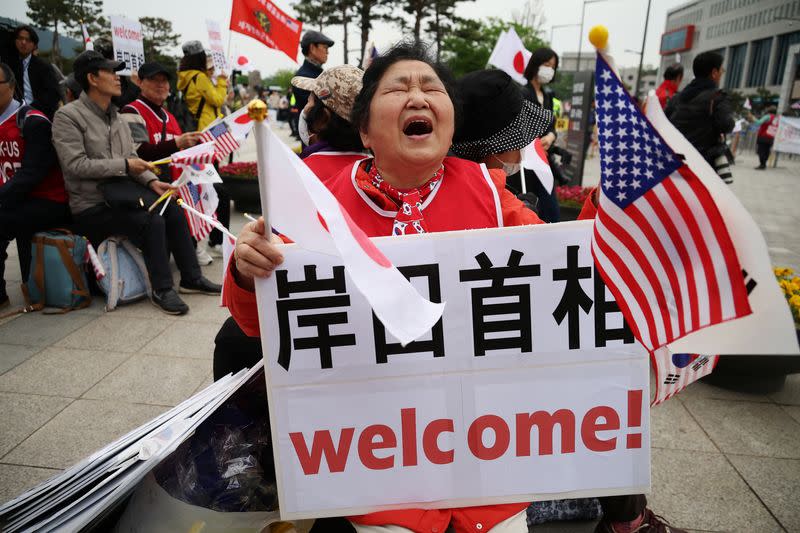 Anti and pro-Japan protests are held as Japanese PM Kishida visits South Korea