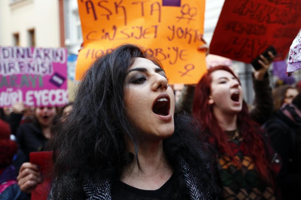 Protest against the referendum results in Istanbul