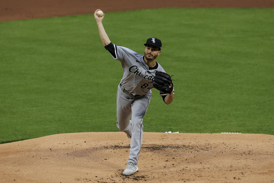 Chicago White Sox Dylan Cease throws during the first inning of a baseball game against the Cincinnati Reds, Tuesday, May 4, 2021 in Cincinnati (AP Photo/Aaron Doster)