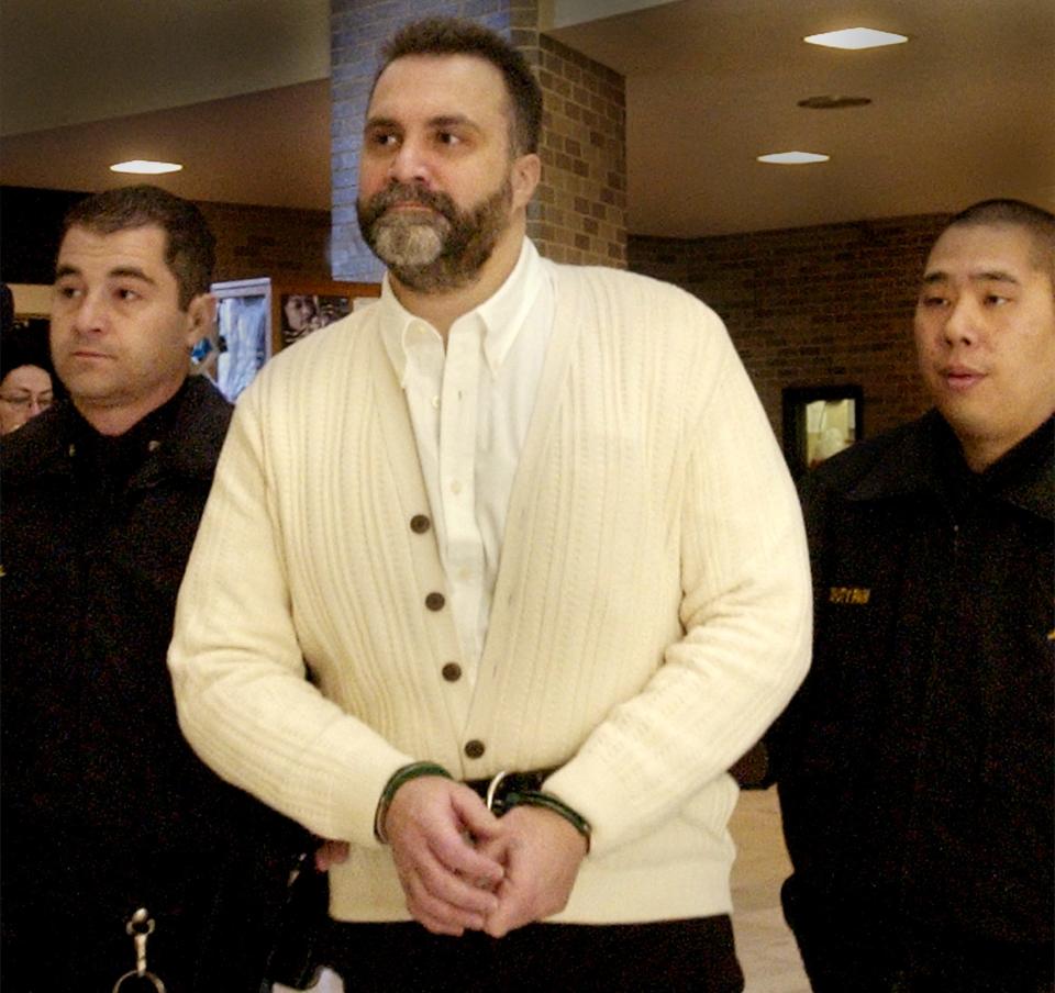 Richard Laird walks into the courthouse in Doylestown for the beginning of his retrial in 2007.  He was convicted a second time and re-sentenced to death in the 1987 murder of Anthony Milano