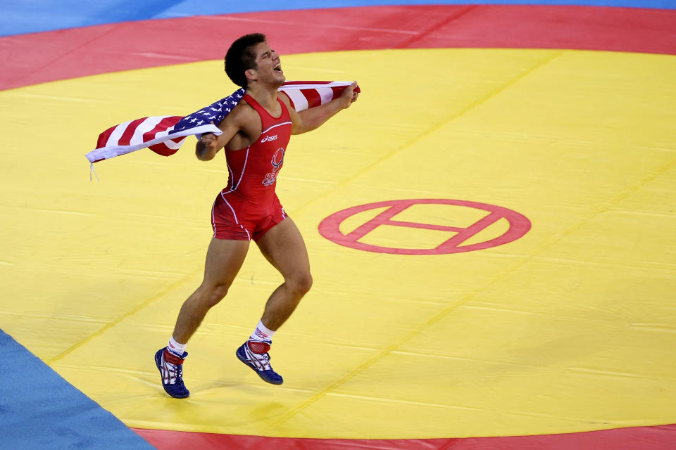 Henry Cejudo est devenu le plus jeune champion olympique de lutte à 21 ans aux Jeux olympiques de Beijing en 2008. Il devrait défendre son titre cette année pour les États-Unis en dépit d'un départ à la retraite de courte durée. (Getty)