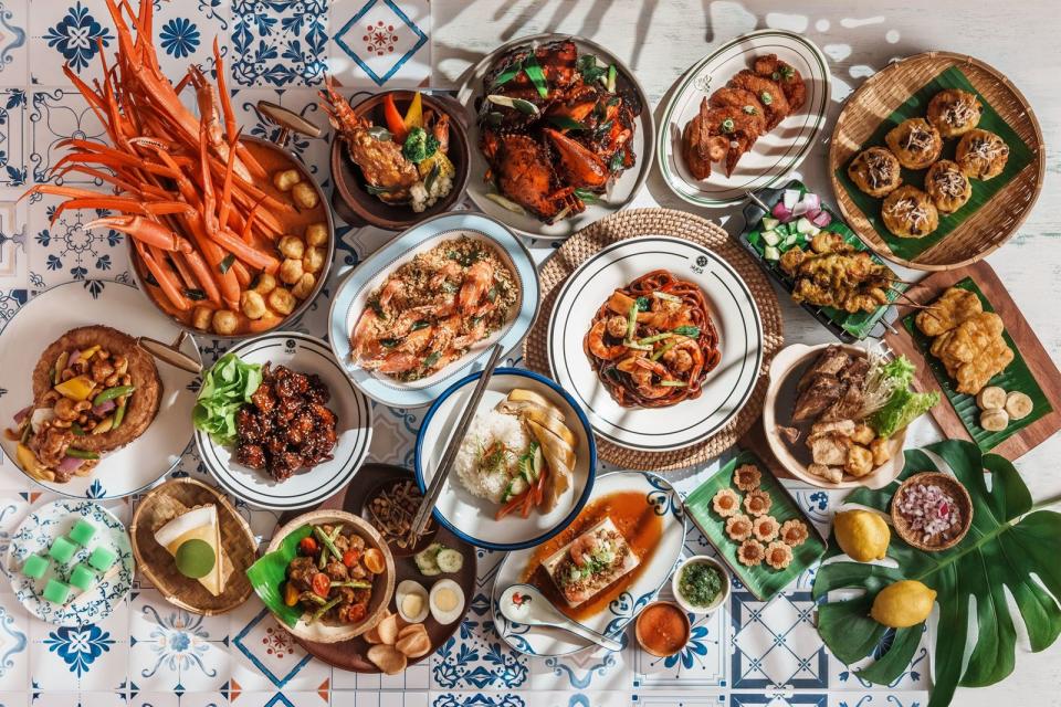 台北寒舍艾美酒店的探索廚房，與台北知名「池先生Kopitiam馬來西亞傳統料理」合作，即日起推出「探索獅城」南洋美食節。（台北寒舍艾美提供）
