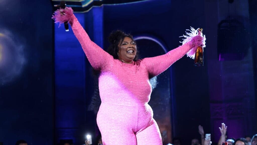 Lizzo "Lizzoverse" Album Playback Performance